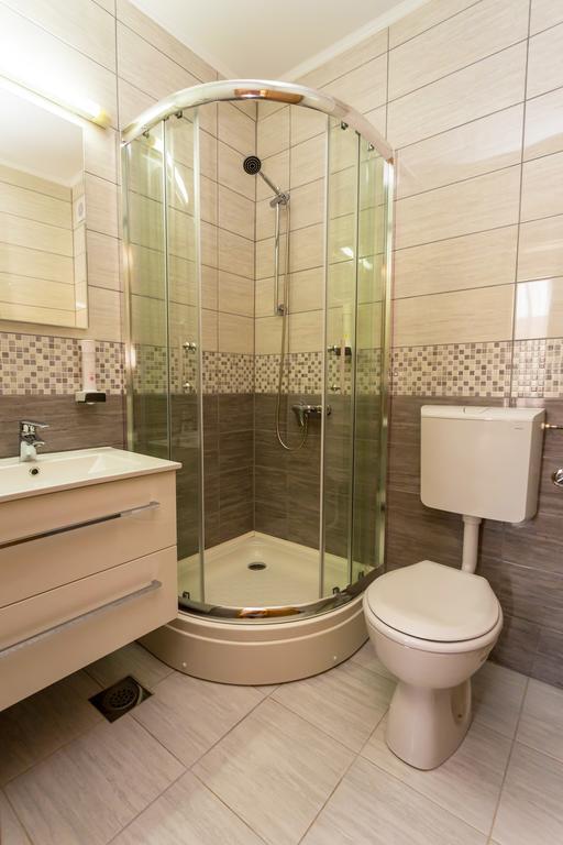 Hotel Hana Mostar Bagian luar foto