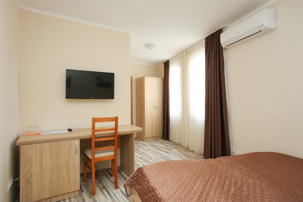 Hotel Hana Mostar Bagian luar foto