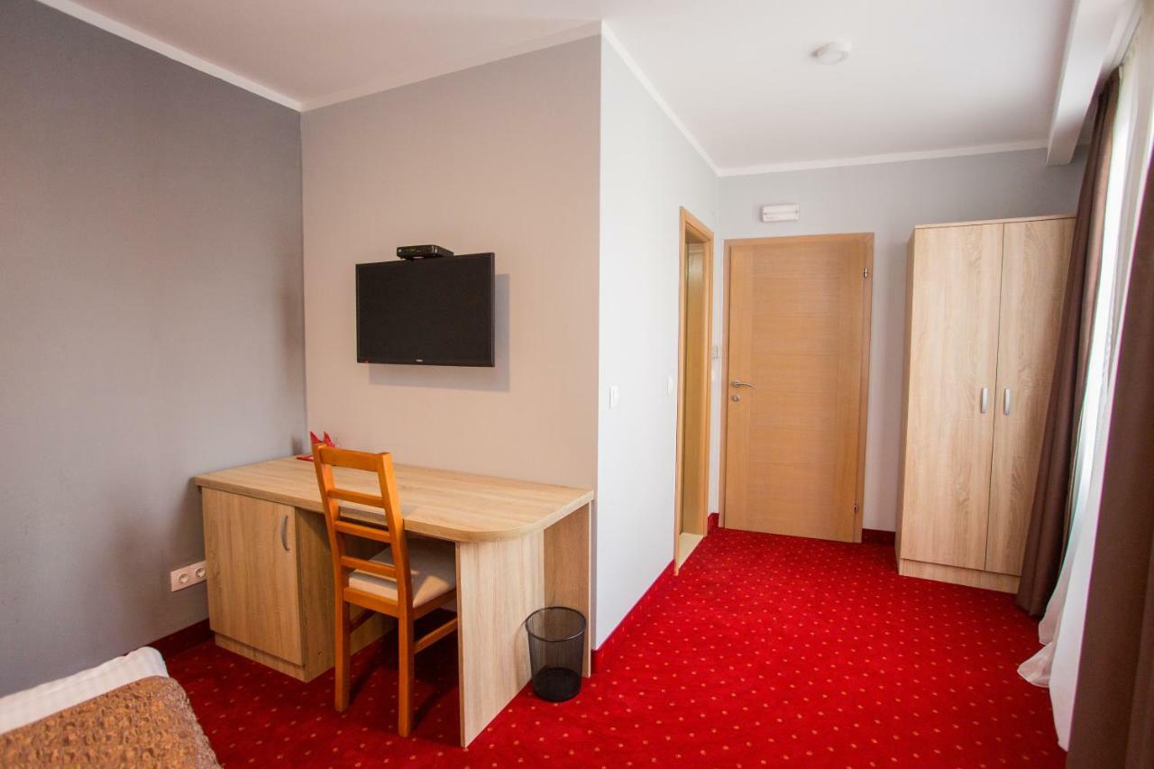 Hotel Hana Mostar Bagian luar foto