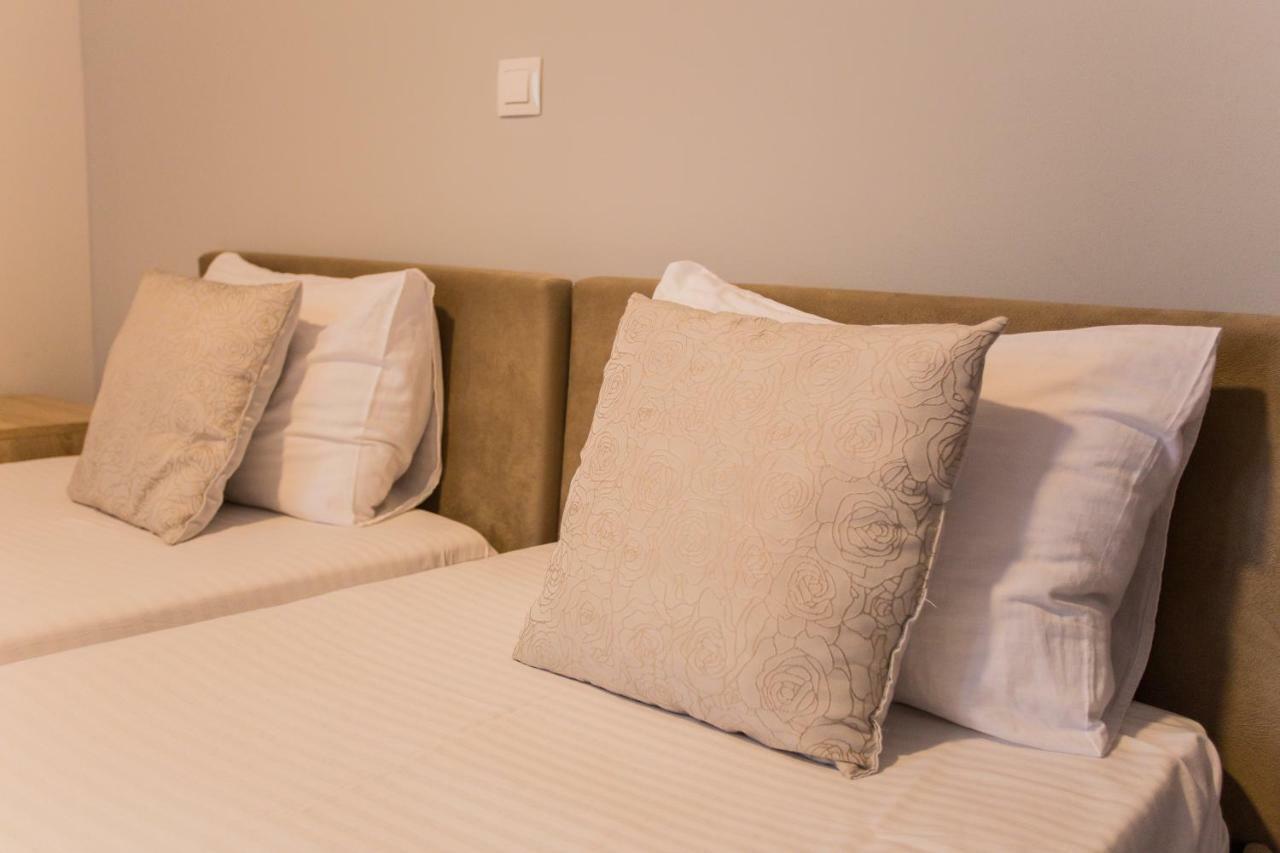 Hotel Hana Mostar Bagian luar foto